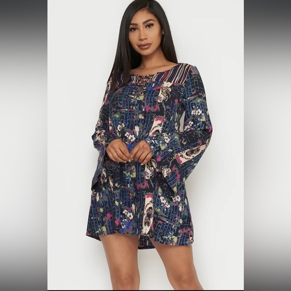 Source Unknown Dresses & Skirts - Cute Rayon mini dress